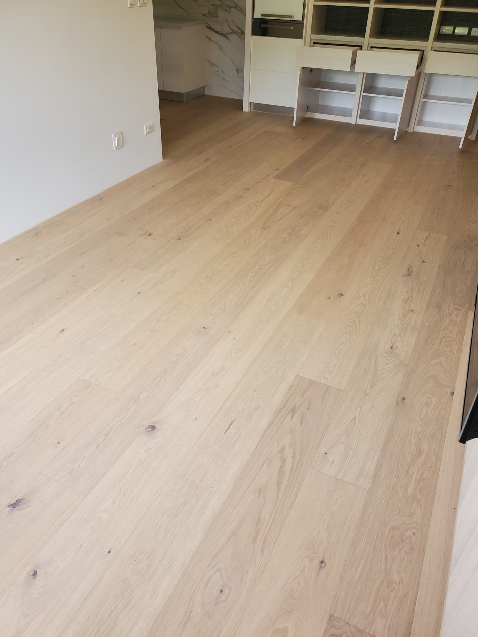 晨霧白櫟 完工照