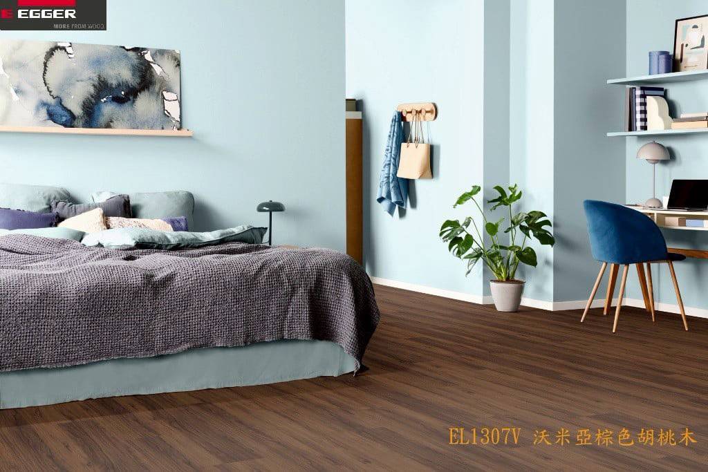 沃米亞棕色胡桃木 1292 x 193 x 8 mm